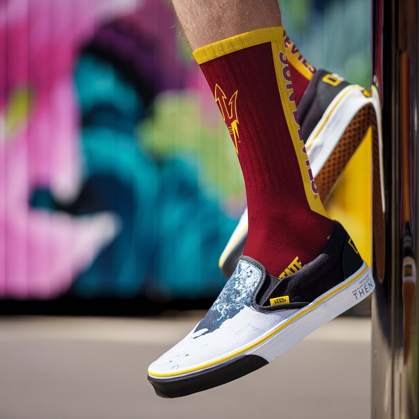 For Bare Feet - NCAA Cruisin No Show Ankle Socks