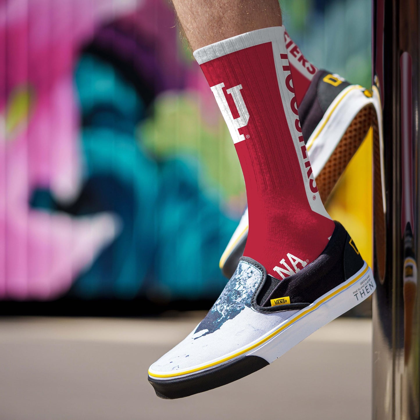 For Bare Feet - NCAA Cruisin No Show Ankle Socks